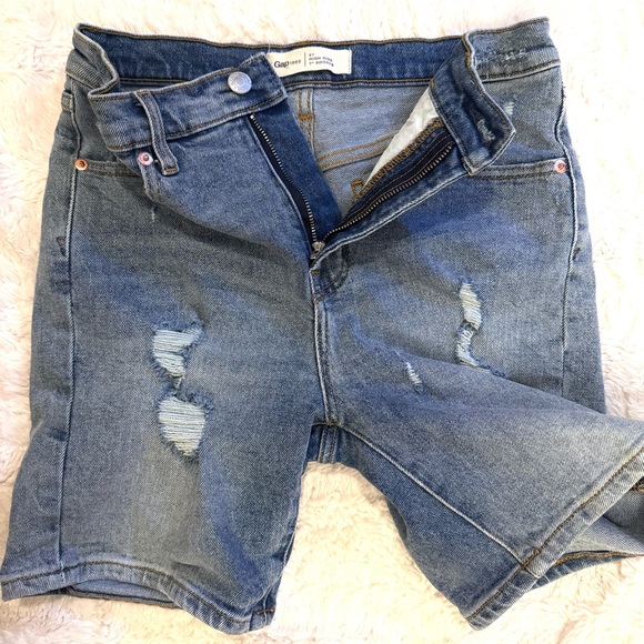 GAP High Rise 7 inch Denim Shorts | Medium Wash | Size 27 Distressed jorts - Picture 2 of 8